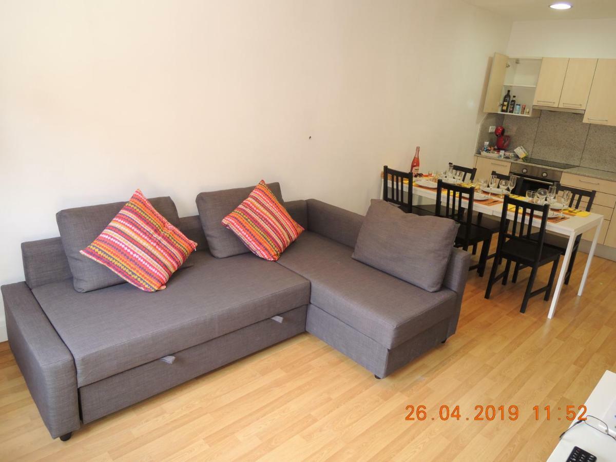 Apartament Jasmine Apartment Besalu Bagian luar foto