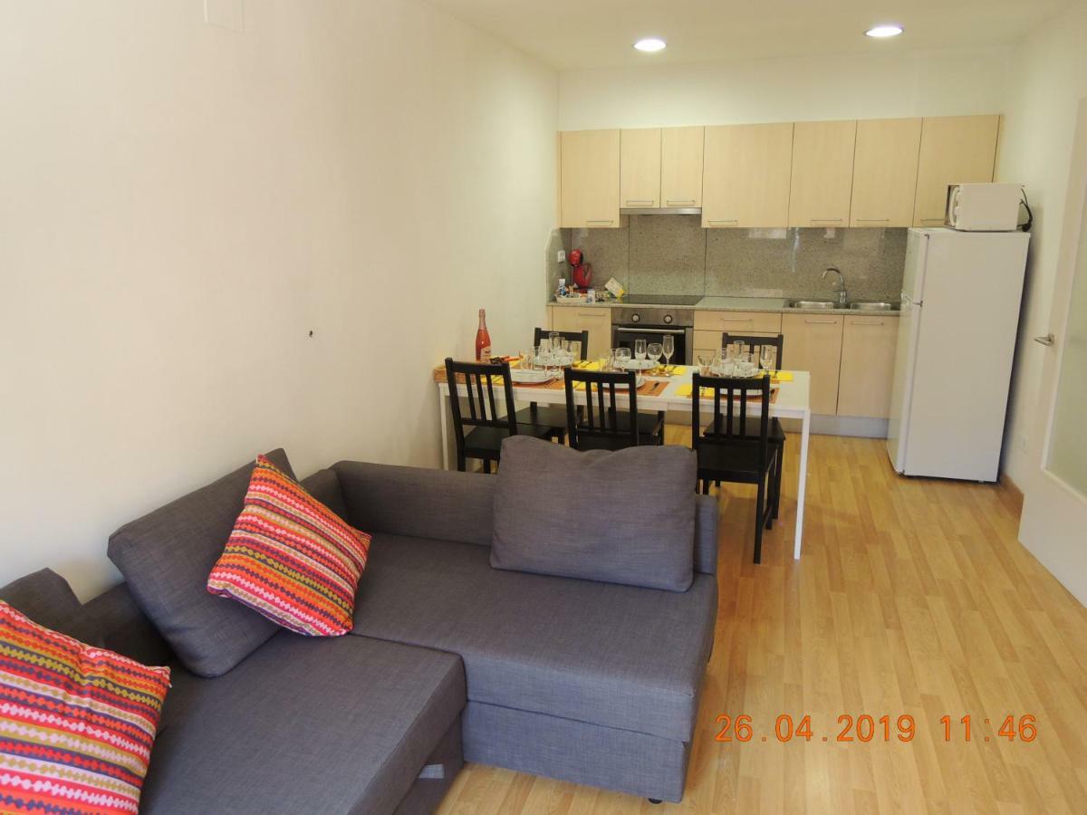 Apartament Jasmine Apartment Besalu Bagian luar foto